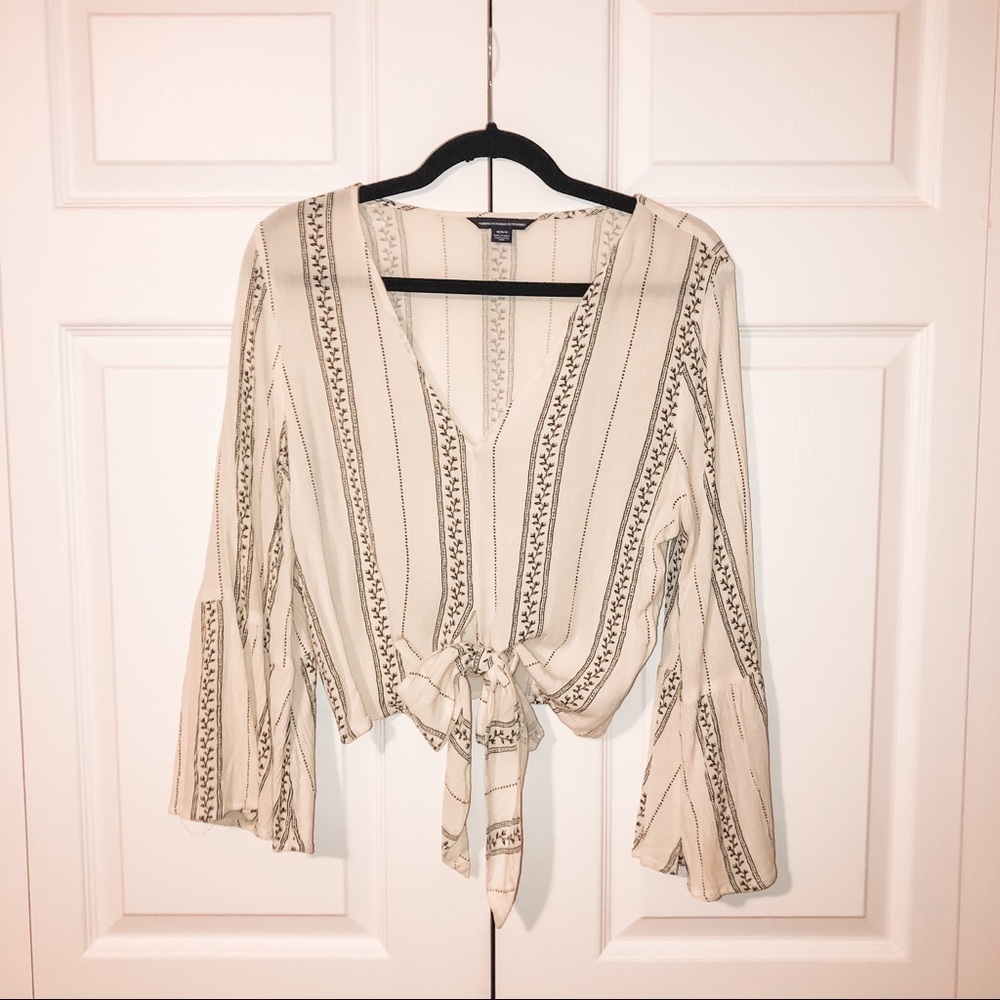 American Eagle | Cropped Tie-Front Blouse